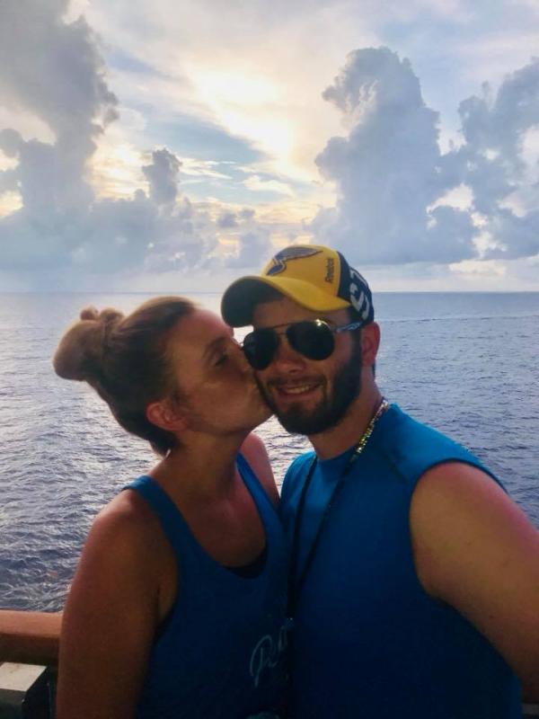 Lauren Laux and Carl Archer's Honeymoon Registry